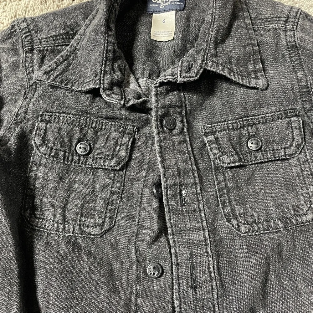 Oshkosh B’Gosh black denim button down‎ shirt kids size 6